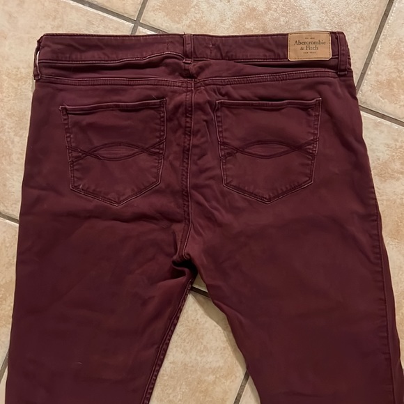 Abercrombie & Fitch Burgundy Skinny Jeans size 10R - Picture 5 of 10
